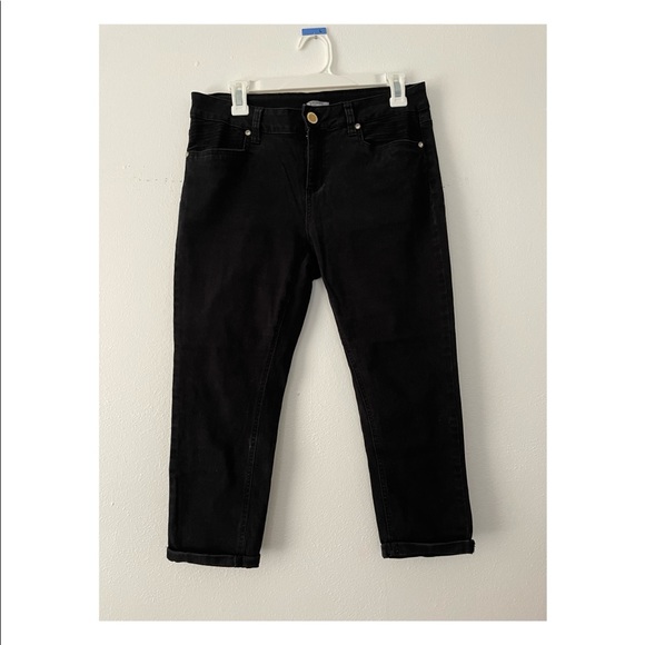 [New Directions] Black Weekend Capri Skinny Jeans - Picture 2 of 10